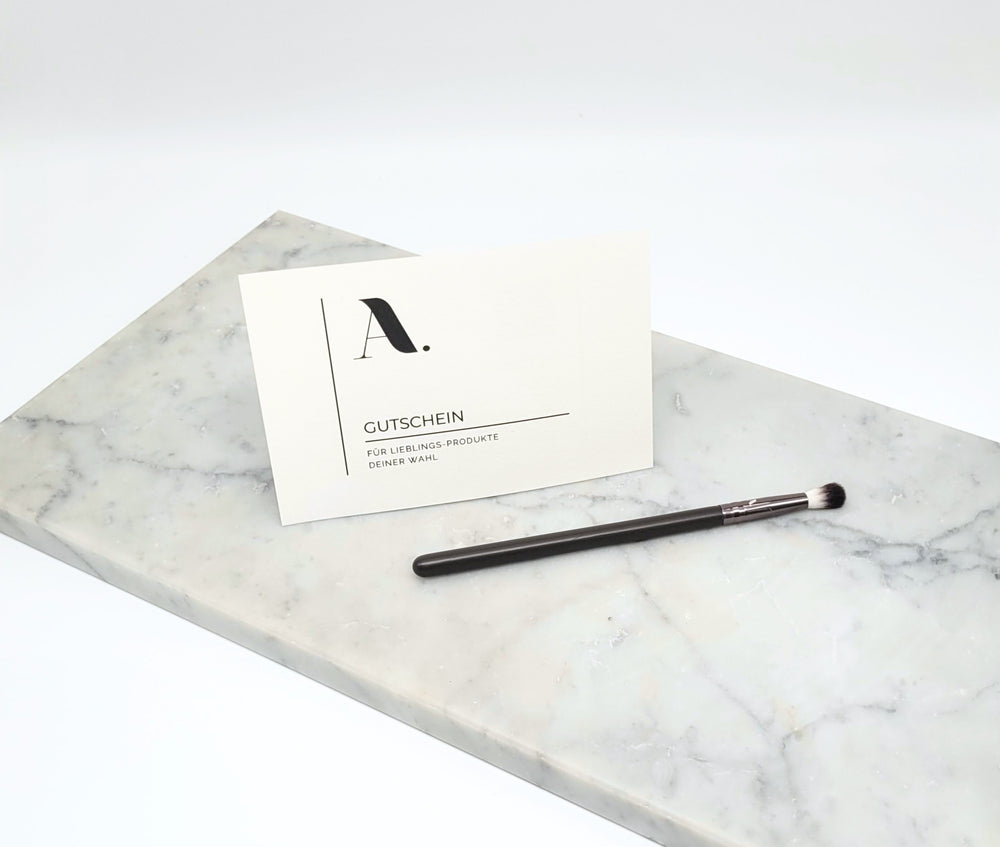 Gutschein-Karte 100 EUR & Pinsel-Geschenk